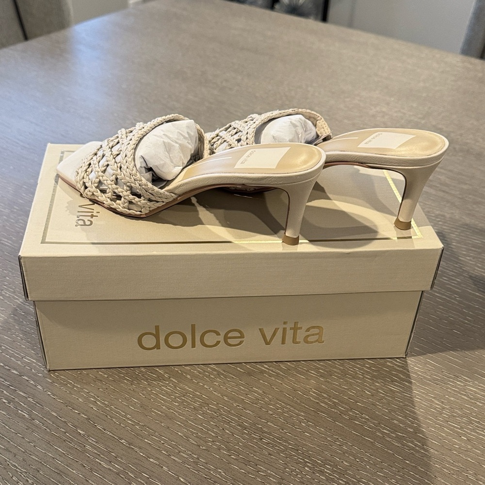 Dolce Vita Bowen Sandals - Size 8 - Picture 3 of 8